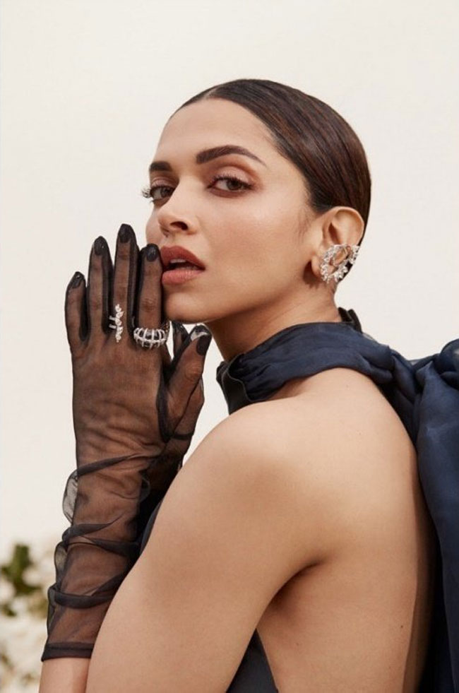 Deepika Padukone Latest Instagram Pics
